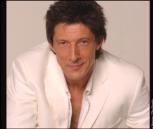 Photo Copyright Martin Spaven for the Daily Mirror.  Used with permission.